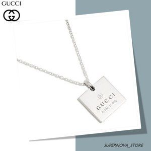 GUCCI Large Square Pendant Necklace Signature Trademark Logo Silver $450 New box